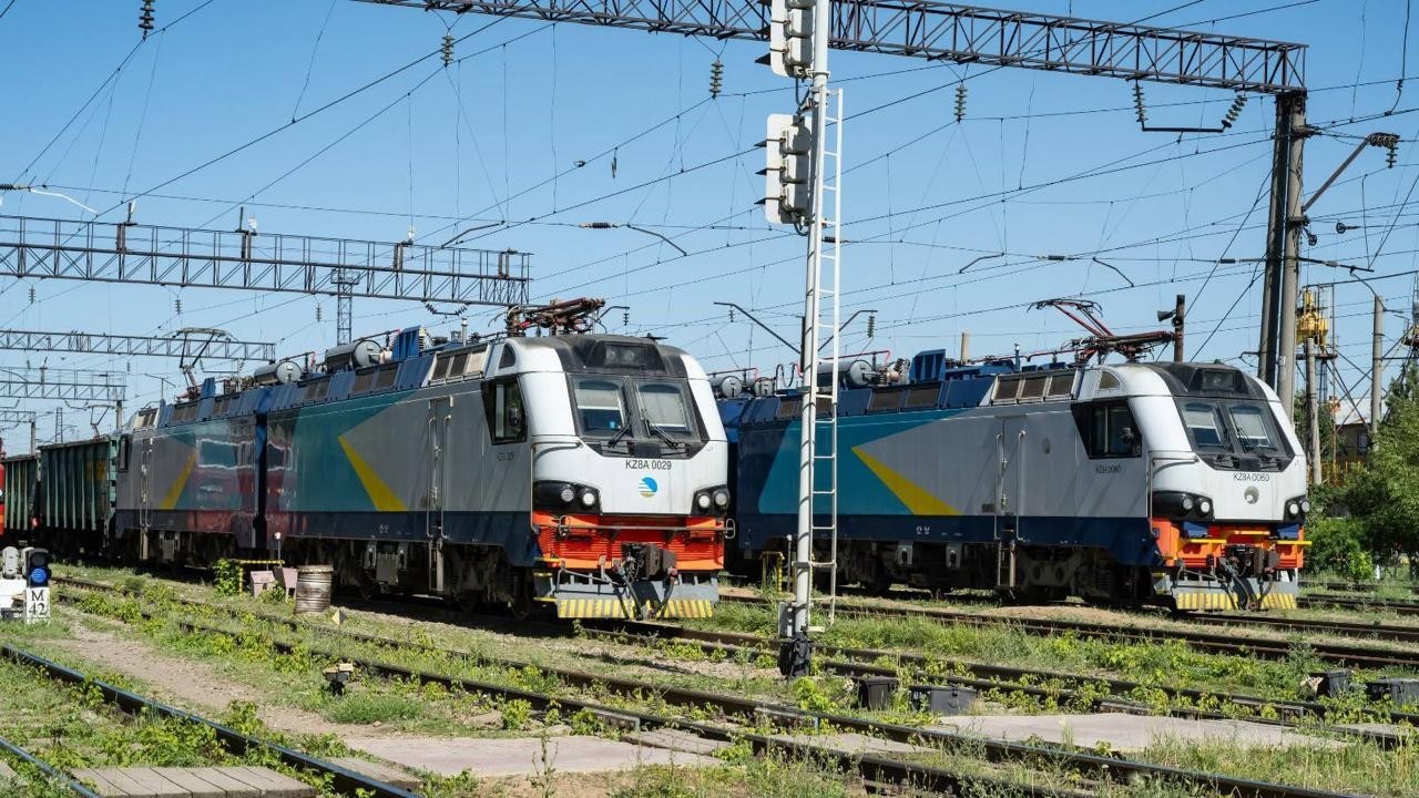ҚТЖ паркі маусым айында жаңа 50 локомотивпен толықты