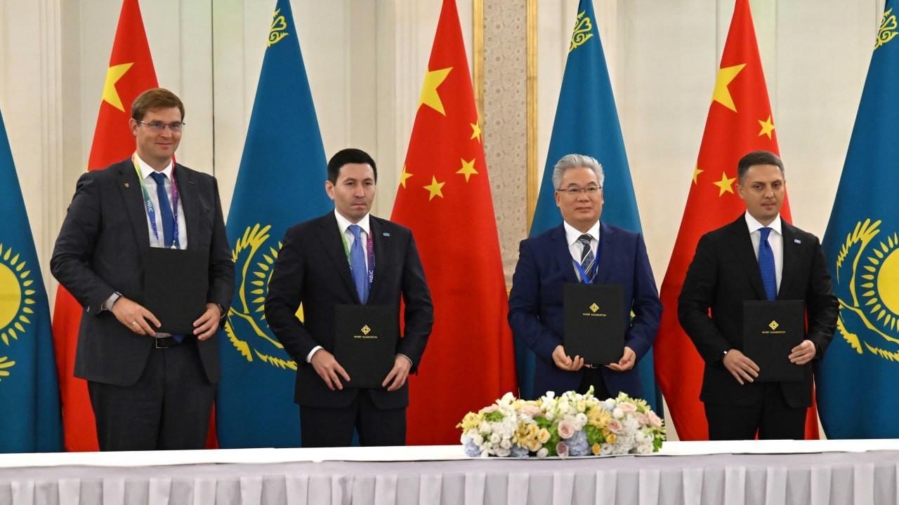 Президенттің Шанхайдағы сапары: 70-тен астам келісімге қол қойылды