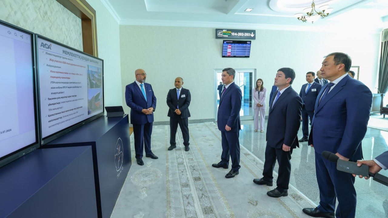 Олжас Бектенов Маңғыстаудағы ірі инфрақұрылымдық жобаларды тексерді