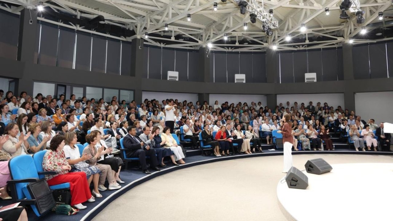 Елордада негізгі және жалпы орта білім беру педагогтерінің республикалық жазғы сессиясы басталды