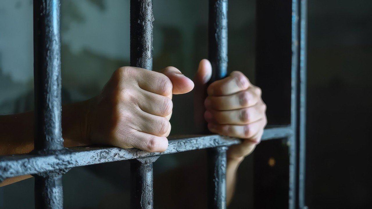 Астанада қоғамдық тәртіпті бұзған жас жігіт 5 тәулікке қамалды