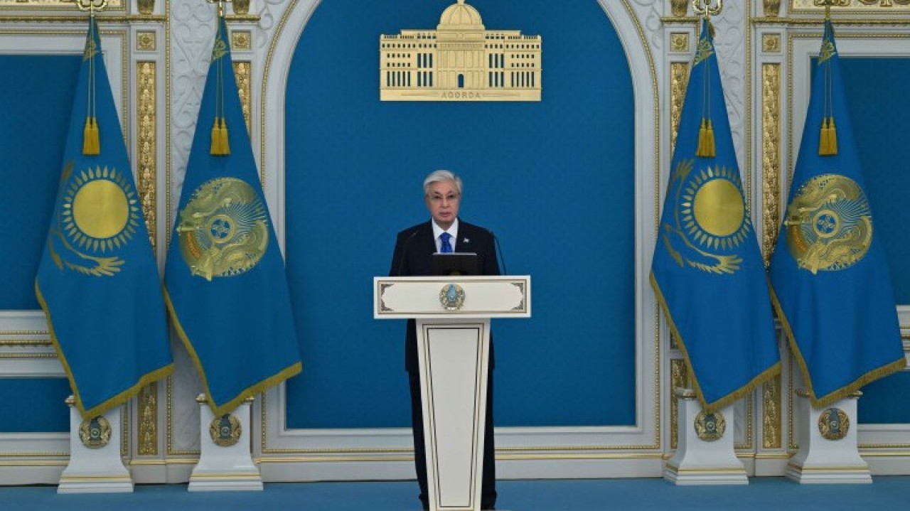 Президент телекөпір арқылы бірқатар автокөлік жолының құрылысын бастап берді