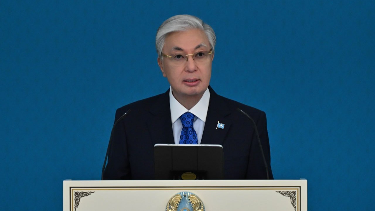 Президент үш автожолдың құрылысының басталуына арналған телекөпірде сөз сөйледі,