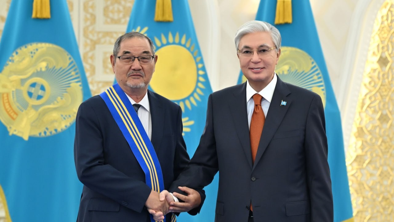 Президент бір топ қоғам қайраткерін мемлекеттік наградалармен марапаттады