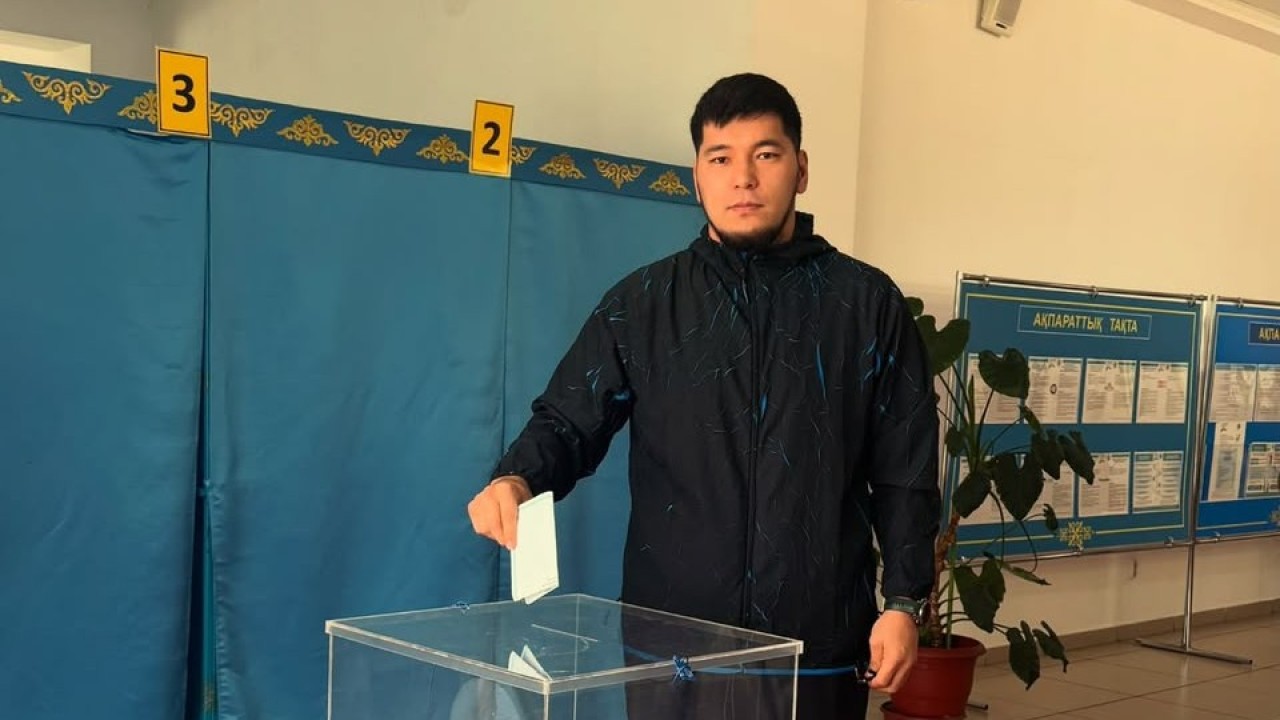 Оқу-жаттығу жиынында жүрген Нұрбек пен Айбек Оралбай Құрылтай сайлауында дауыс берді