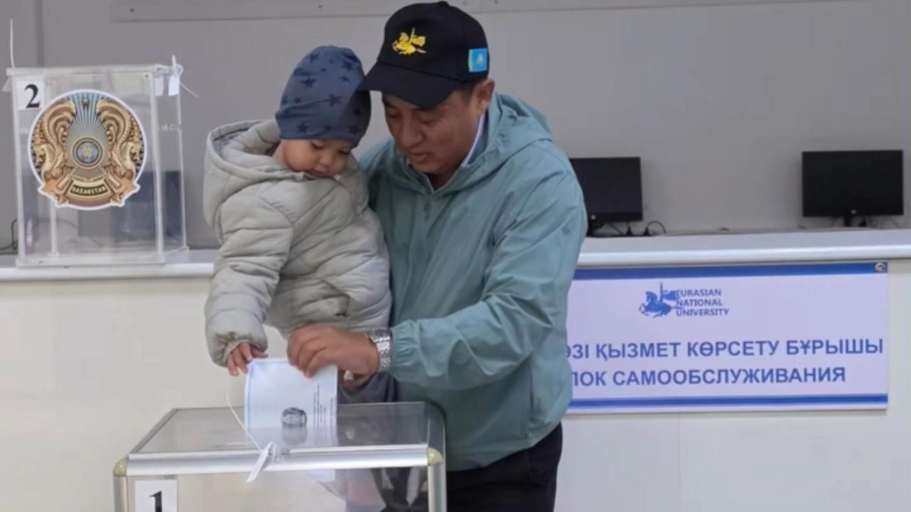 Серікзат Дүйсенғазы ұлы Әлімханмен сайлауда өз таңдауын жасады