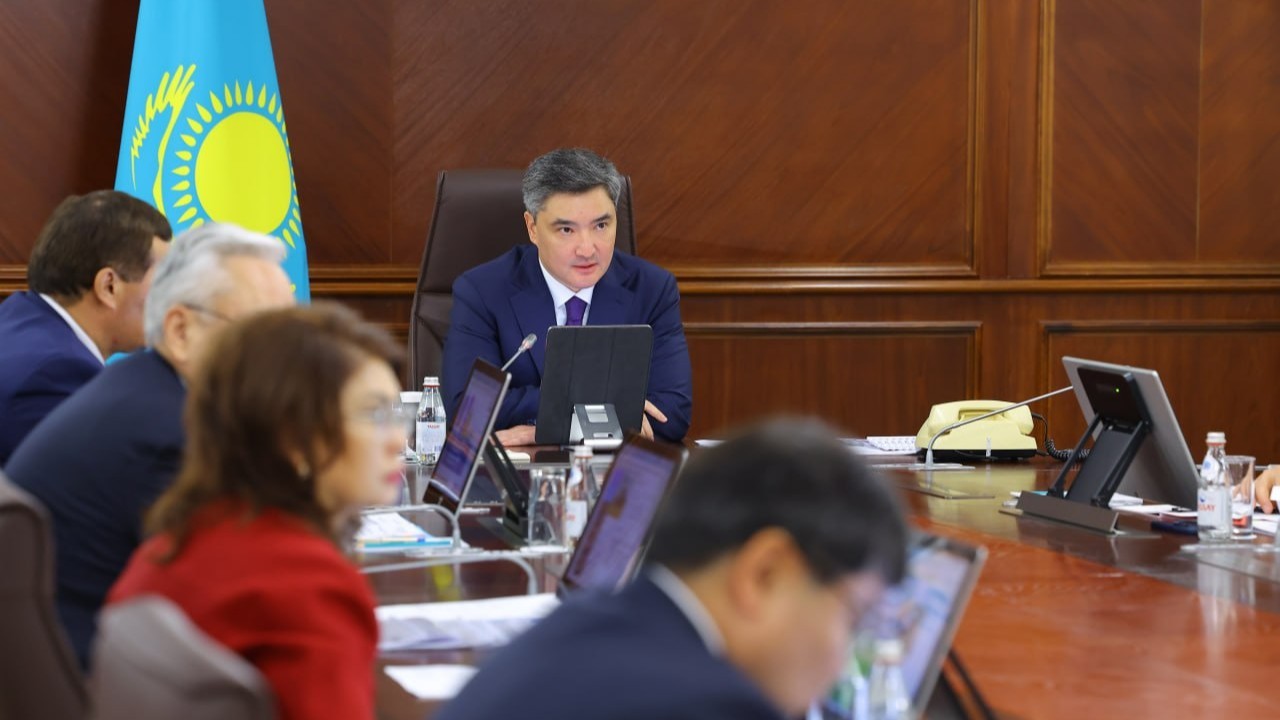 Энергетика нысандарын жөндеу мерзімі бұзылса, әкімшілік шара қабылданады - Бектенов