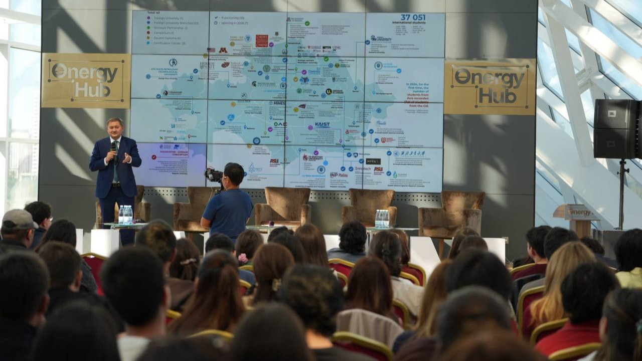 Назарбаев университетіндегі Alumni Fest түлектерді бір алаңға жинады