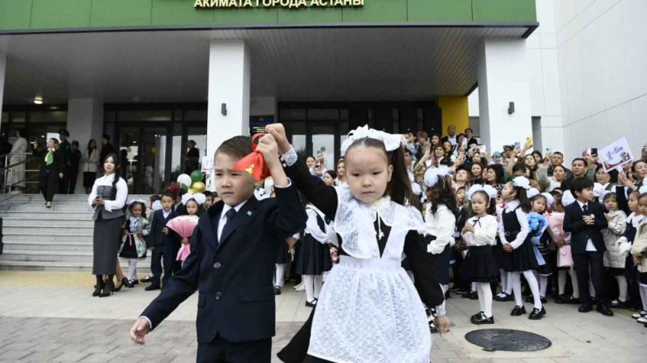 Астана мектептерінде алғашқы сынып сағаттары өтті