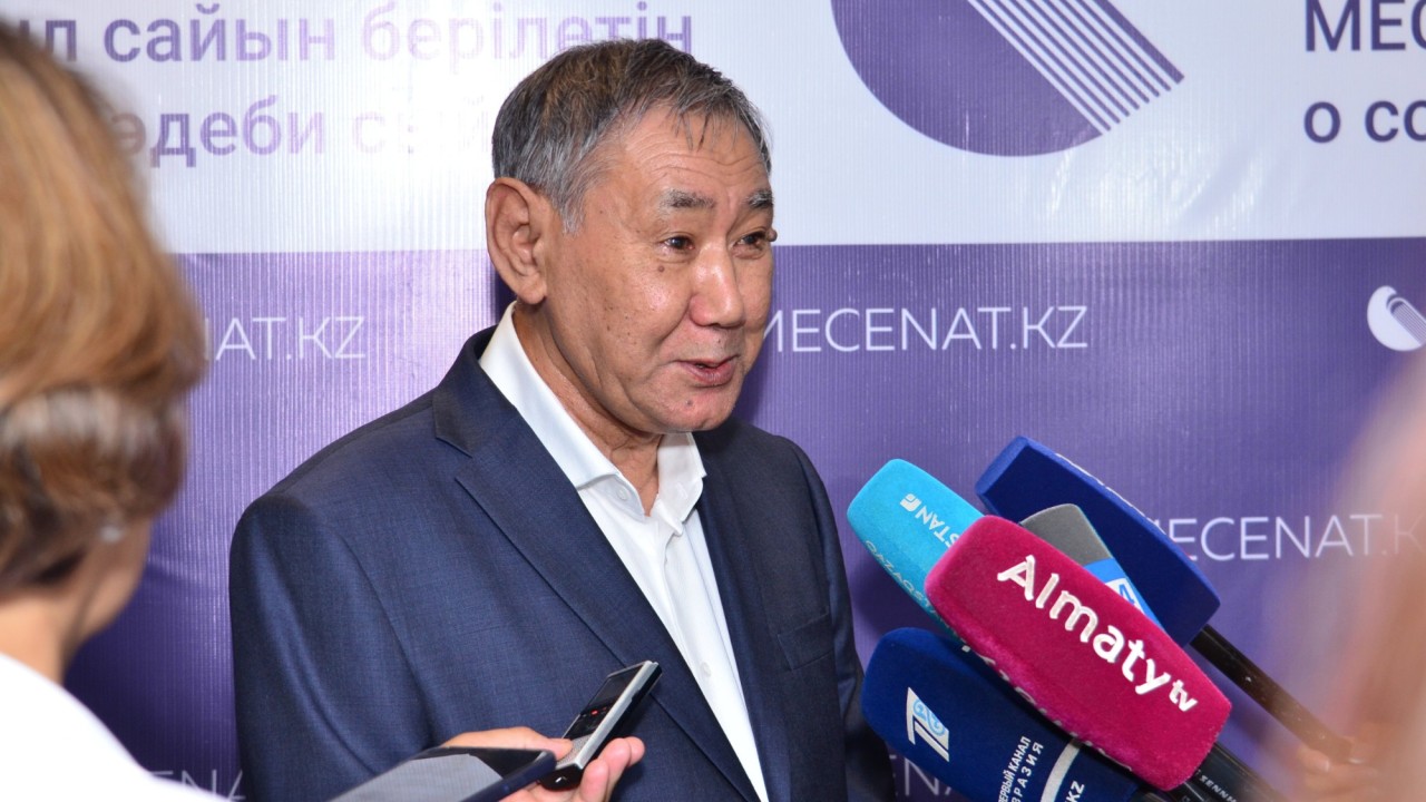 Шархан Қазығұл: Қазақ тілін сақтай отырып, әлемдік тілдерді меңгеру қажет