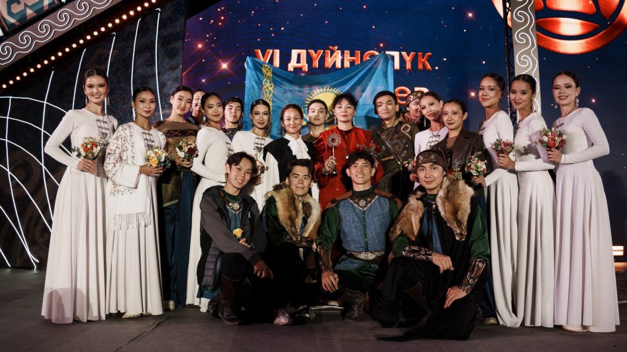«Гүлдер» ансамблі Дүниежүзілік көшпенділер ойындарында Гран-при иеленді