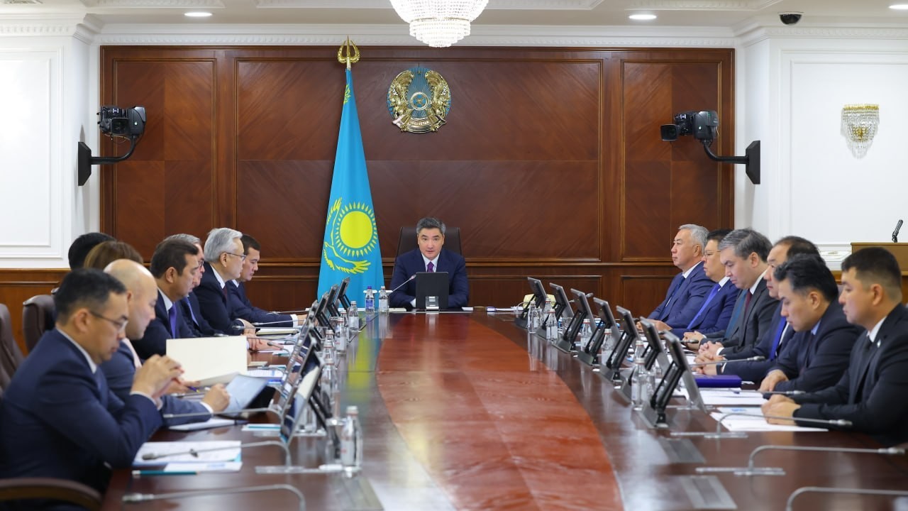 Құрылтай сайлауынан кейін жаңартылған құрамда Үкіметтің алғашқы отырысы өтті