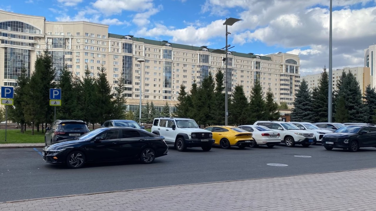 Астанада тұрақ жүйесі өзгерді: жүргізушілер нені білуі керек