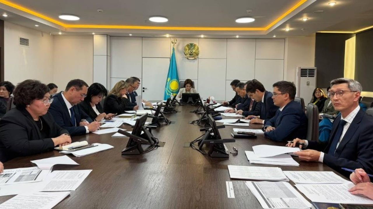 Дәрігерге онлайн да, офлайн да жазылу қолжетімді болуы тиіс – министр