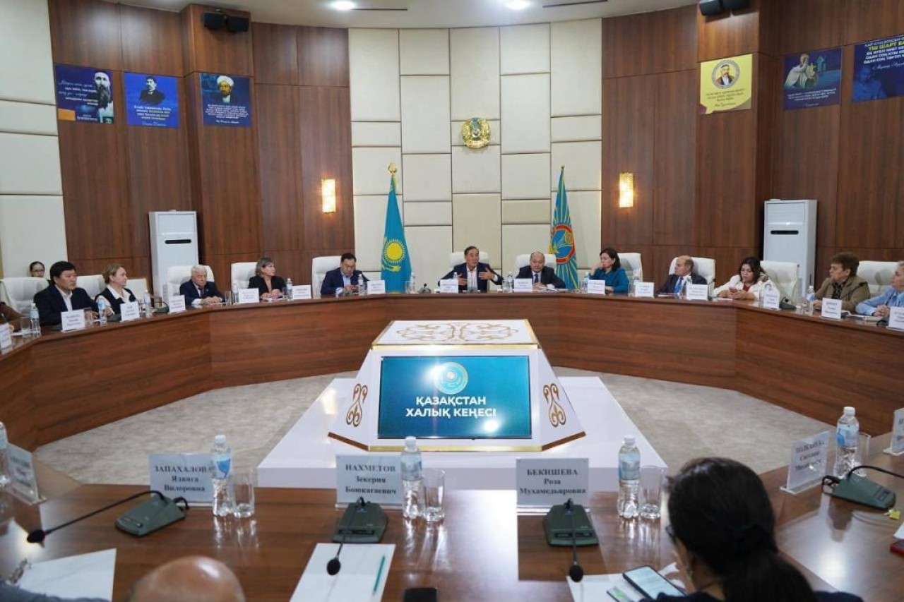 Астанадағы Достық үйінде қоғам бірлігін нығайту мәселесі талқыланды