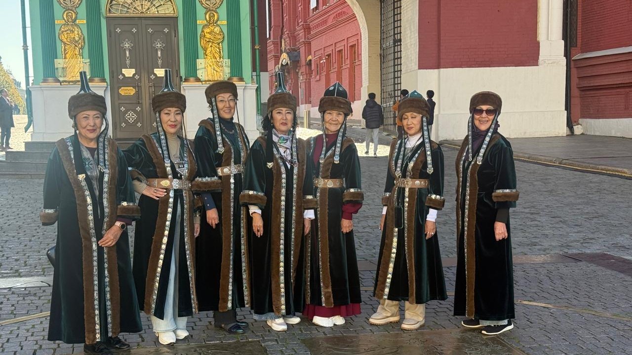 Елордалық сәнқой әжелер халықаралық байқауда өнер көрсетті