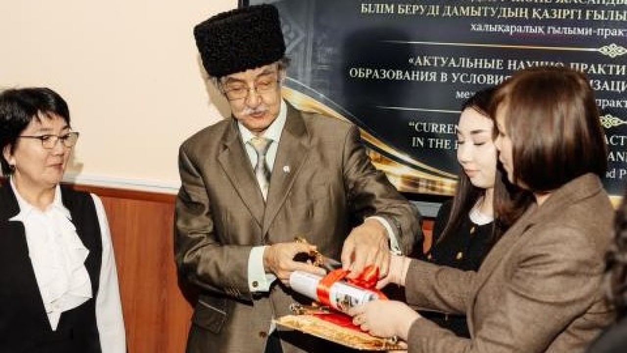 Елімізде педагог-психологтарға арналған алғашқы «AI-Психология» басылымы таныстырылды