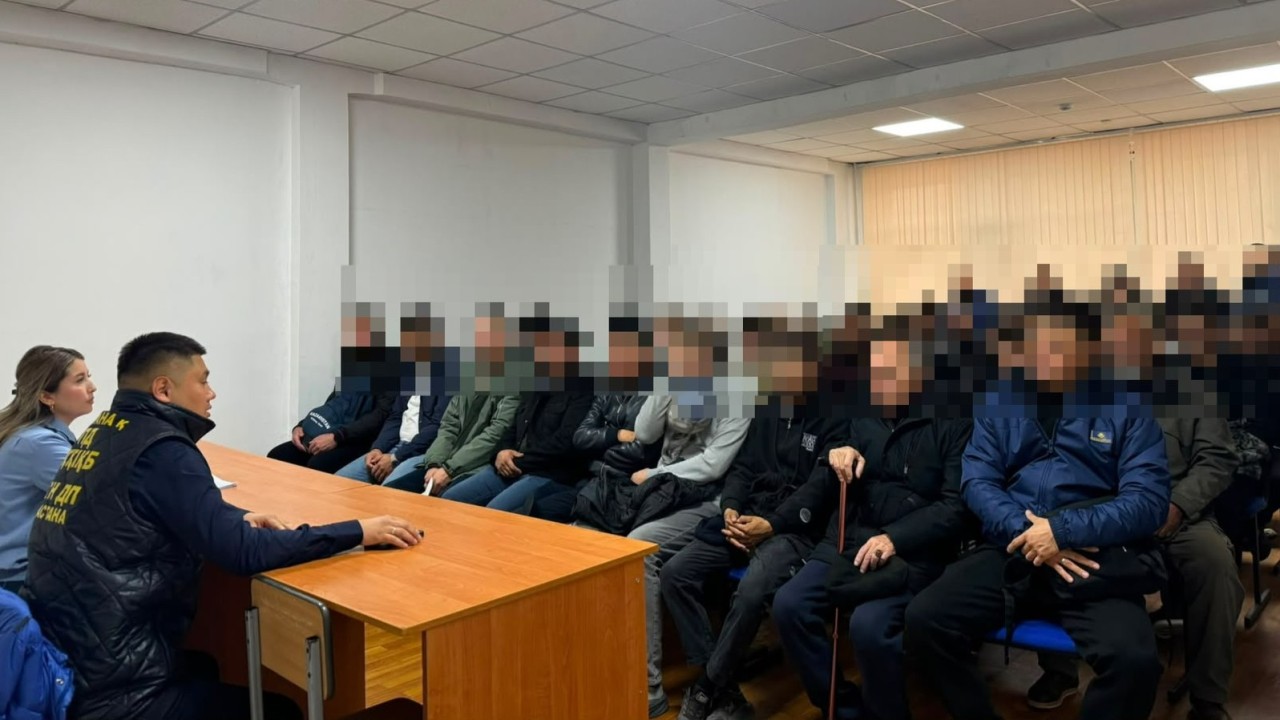 Астанада пробация қызметінің есебінде тұрған сотталғандармен профилактикалық жұмыс жүргізілді