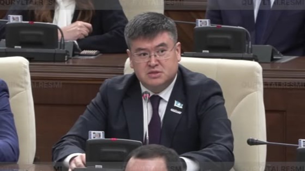 Астана апатты үйлер мәселесін шешуге дайын өңірлер қатарында – Құрылтай депутаты