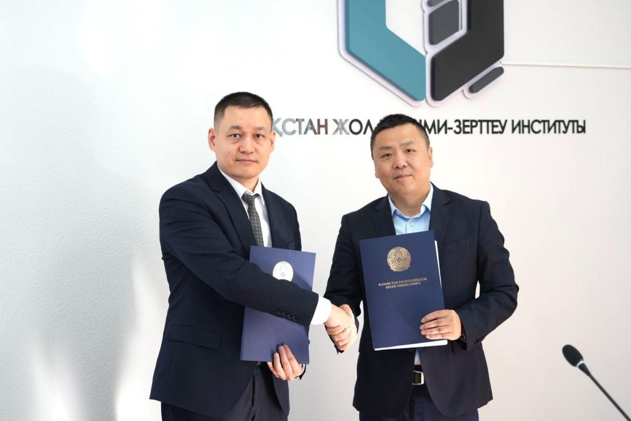 Қазақстан мен China Transinfo Group пилотсыз көлікті дамыту жөнінде меморандумға қол қойды