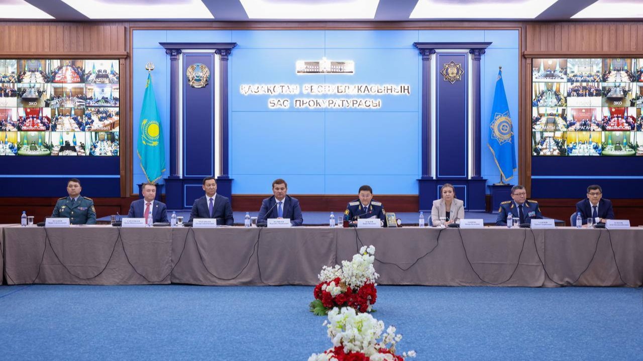 Бас прокуратурада балаларды қорғау және жасөспірімдер қылмысының алдын алу мәселелері талқыланды