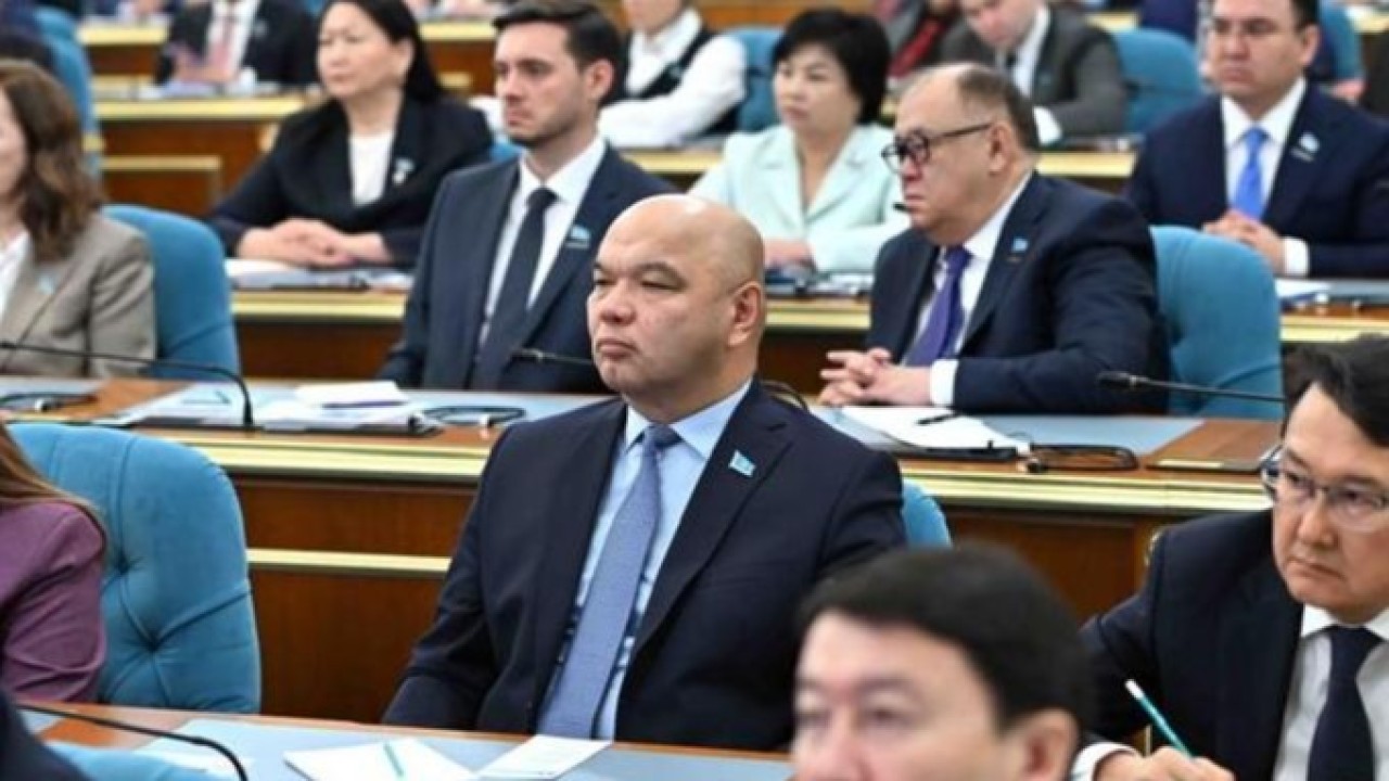 «Халықтық құрылыс» және болашақ ұрпақ алдындағы жауапкершілік: депутат Президенттің Жолдауына пікір білдірді
